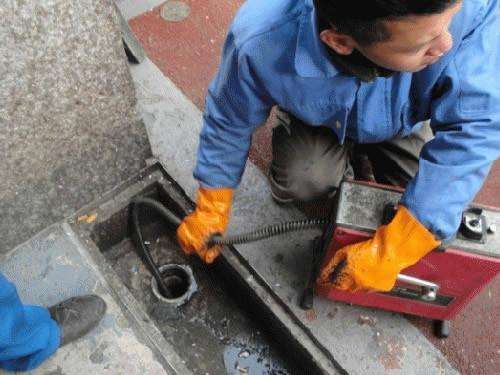 潘集疏通下水道